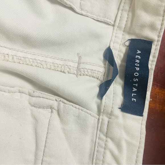 Aeropostale  Cream Cargo Pants - Picture 3 of 5